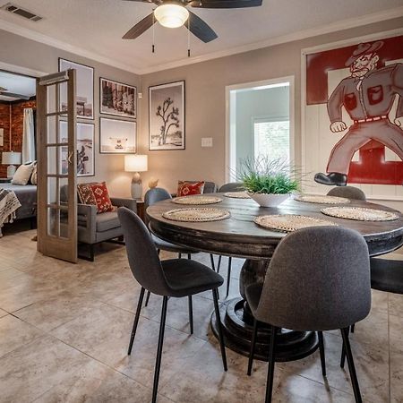 Ol Sarge Retreat Outdoor Amenities Cozy Charm Villa Bryan Exterior foto