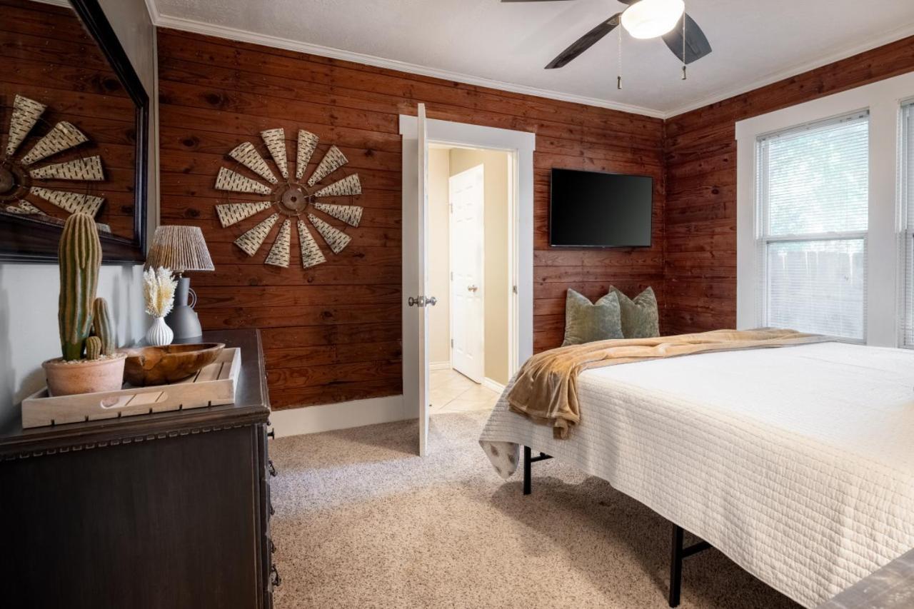 Ol Sarge Retreat Outdoor Amenities Cozy Charm Villa Bryan Exterior foto